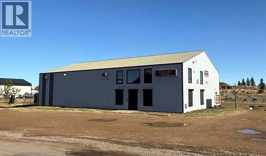 Commercial Mix for rent: 9401 98 Street, La Crete, Alberta T0H 2H0
