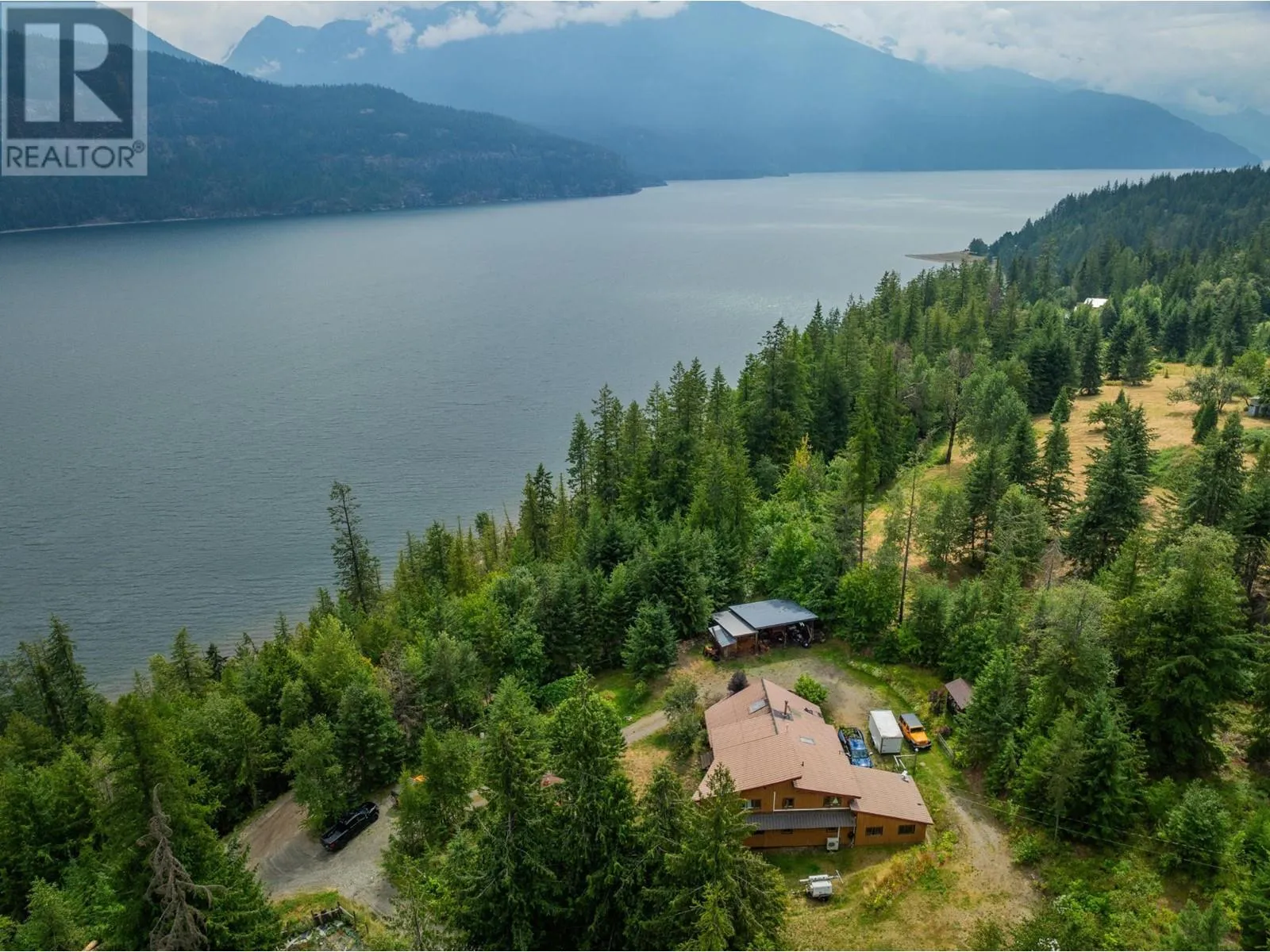 House for rent: 9413 Shutty Bench Road, Kaslo, British Columbia V0G 1M0