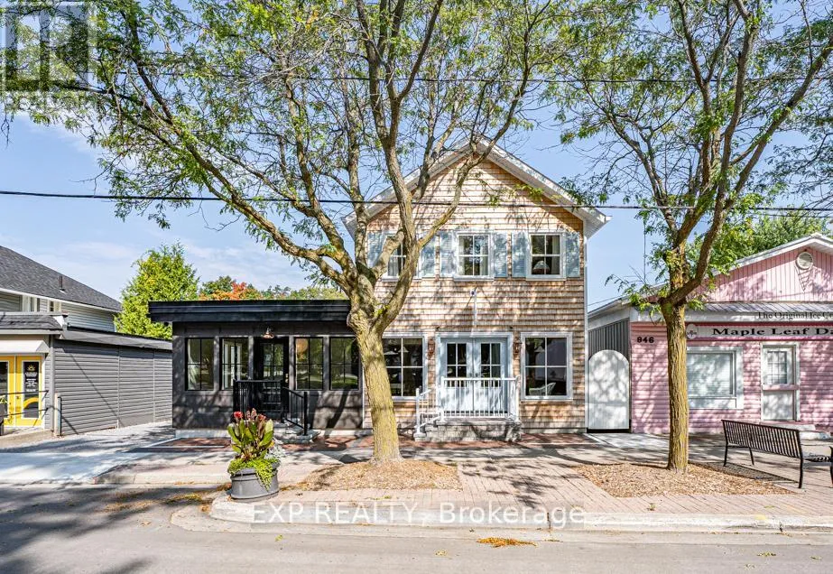 House for rent: 944 Lake Drive E, Georgina, Ontario L0E 1L0