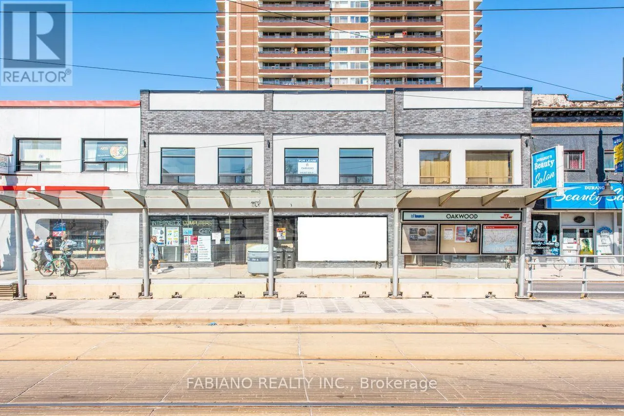 944 St Clair Avenue W, Toronto, Ontario M6E 2V1