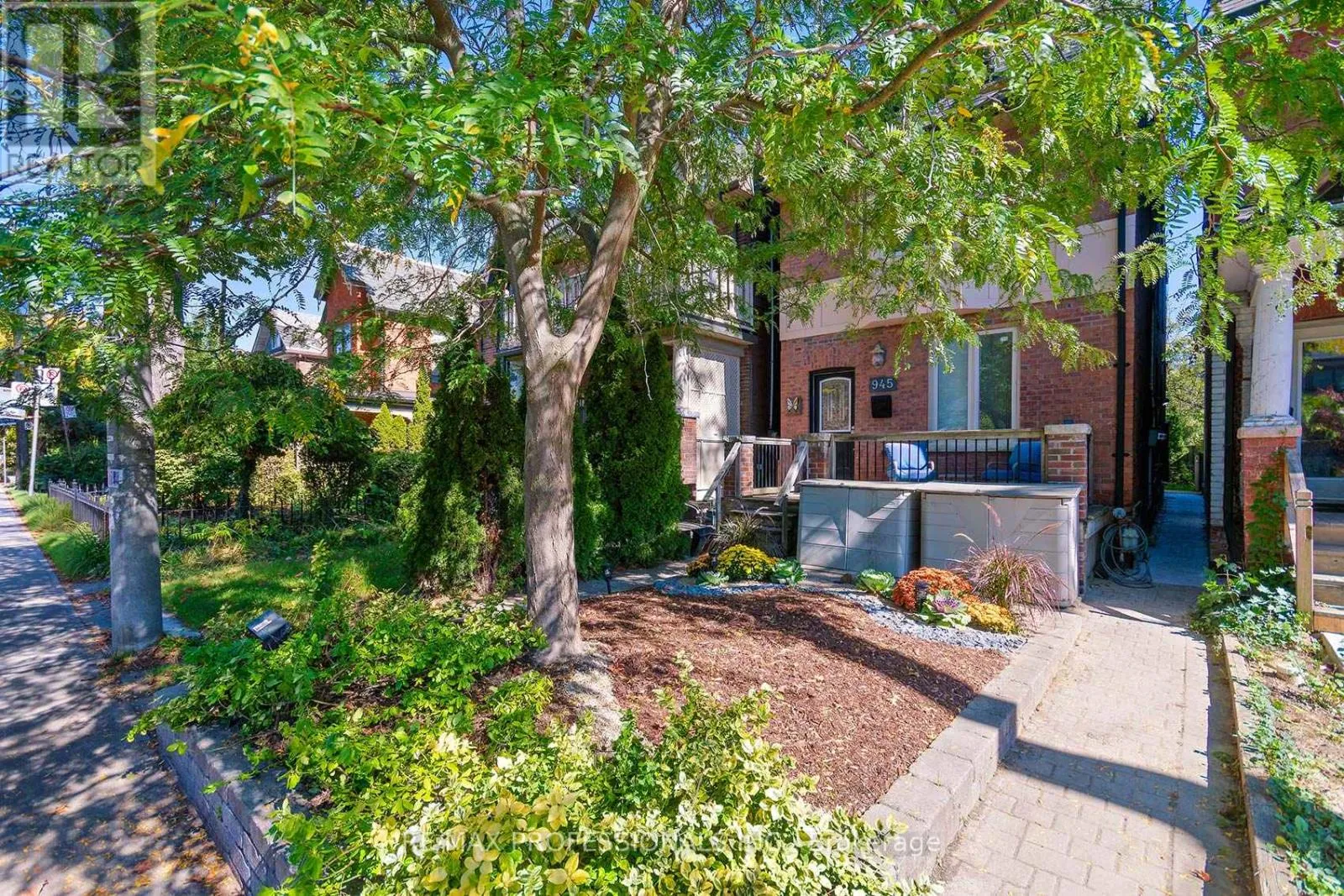 Triplex for rent: 945 Logan Avenue, Toronto, Ontario M4K 3E3