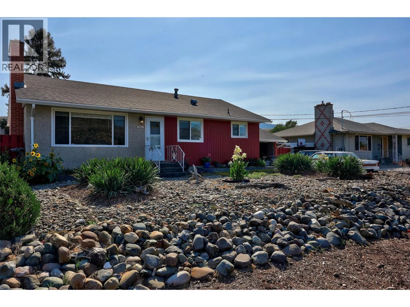 House for rent: 945 Renfrew Avenue, Kamloops, British Columbia V2B 3X3