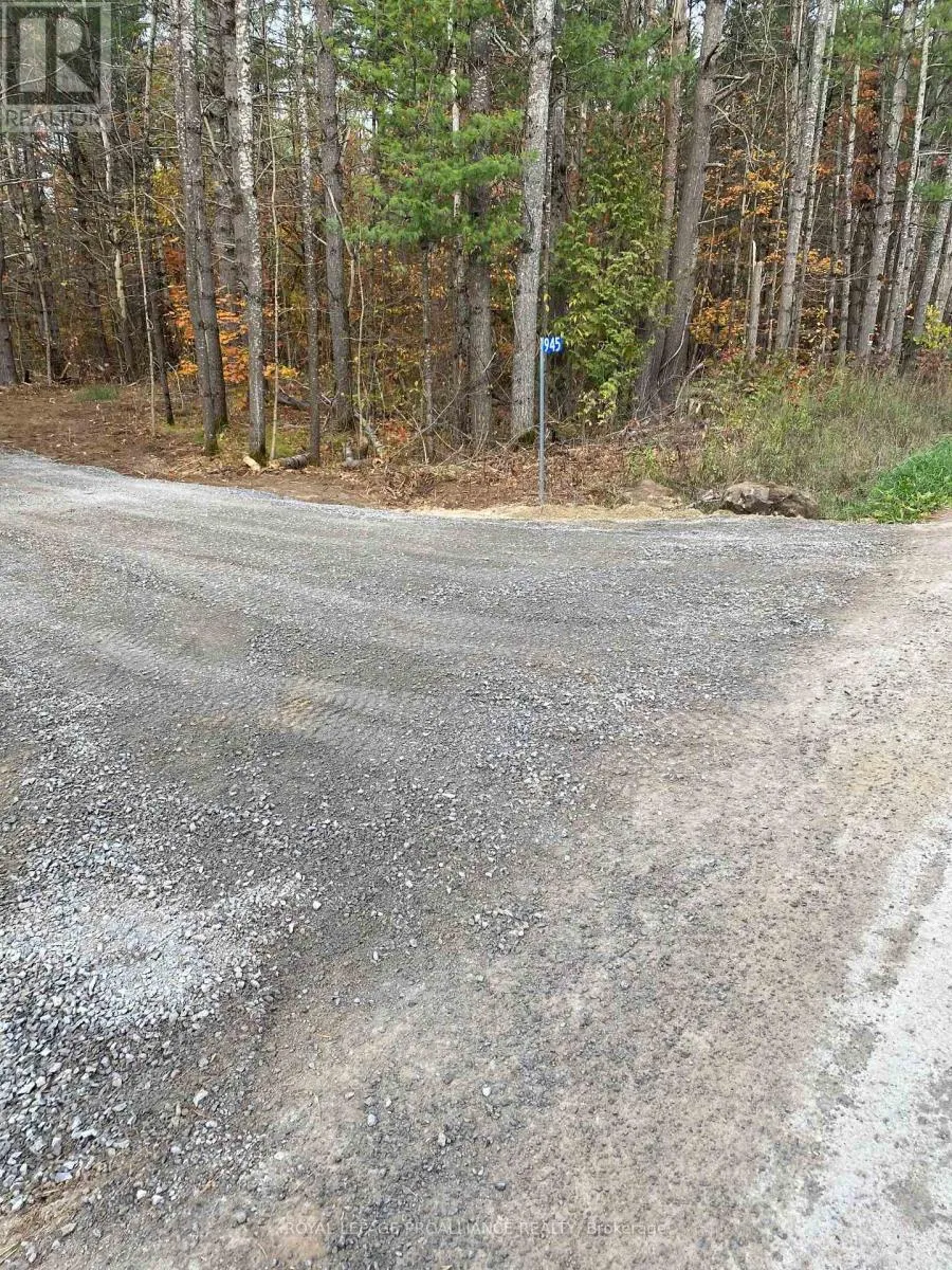 945 Shanick Road, Marmora and Lake, Ontario K0K 2M0