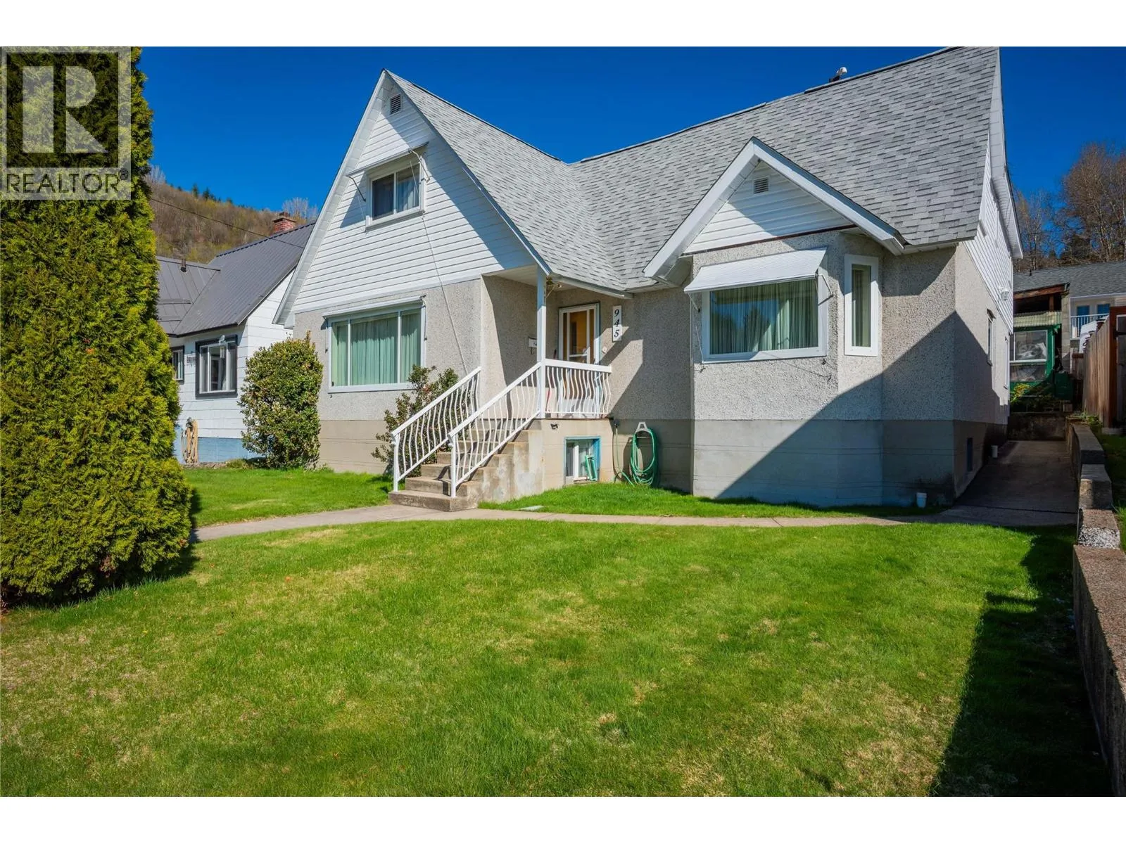 House for rent: 945 Thackeray Street, Warfield, British Columbia V1R 2C3