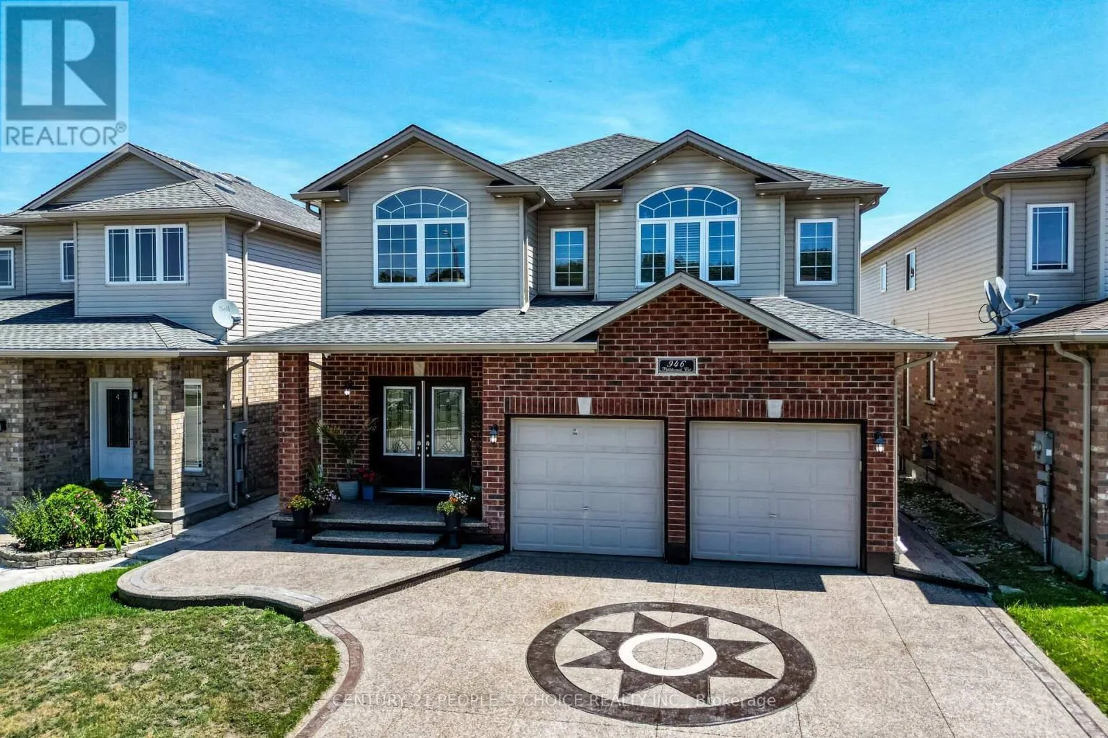 House for rent: 946 Pebblecreek Court N, Kitchener, Ontario N2A 0C5