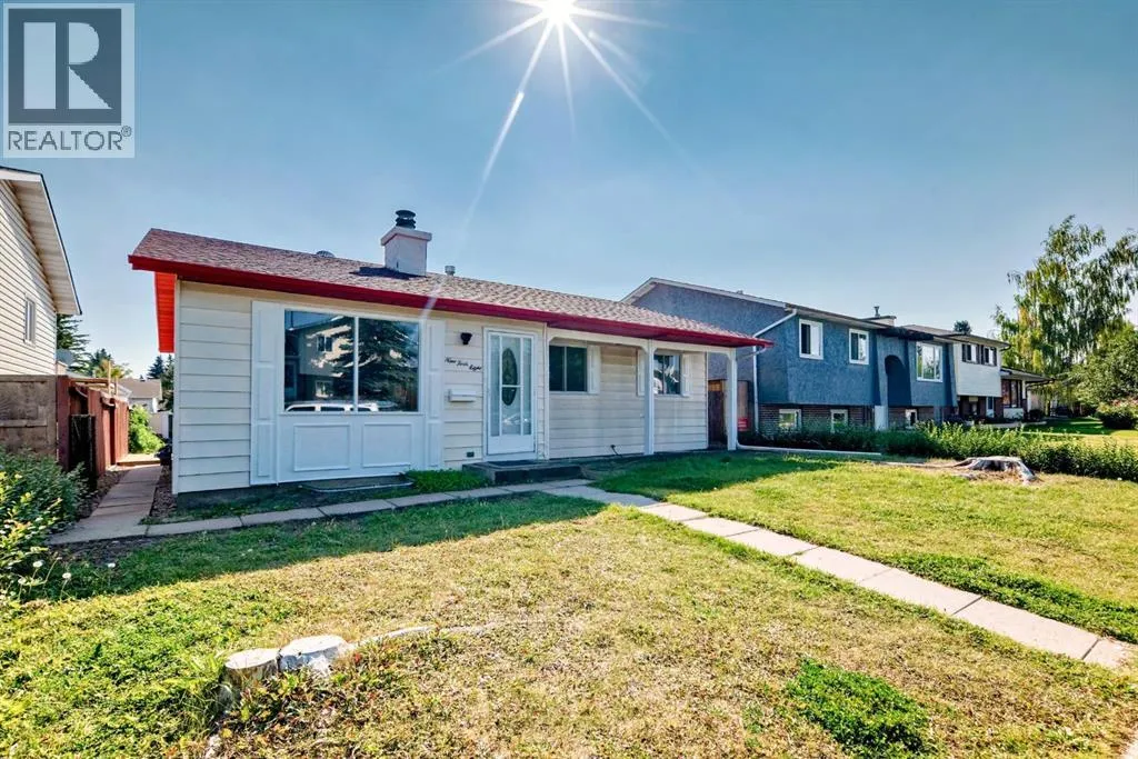 House for rent: 948 Rundlecairn Way Ne, Calgary, Alberta T1Y 2X2