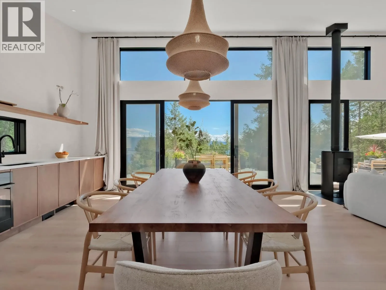 House for rent: 9485 Houghton Road, Fintry, British Columbia V1T 7Z3