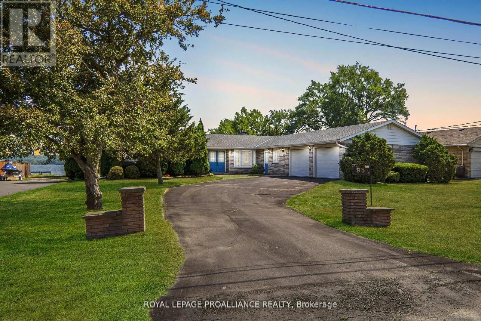 House for rent: 95 Baylea Drive, Quinte West, Ontario K8V 5P5