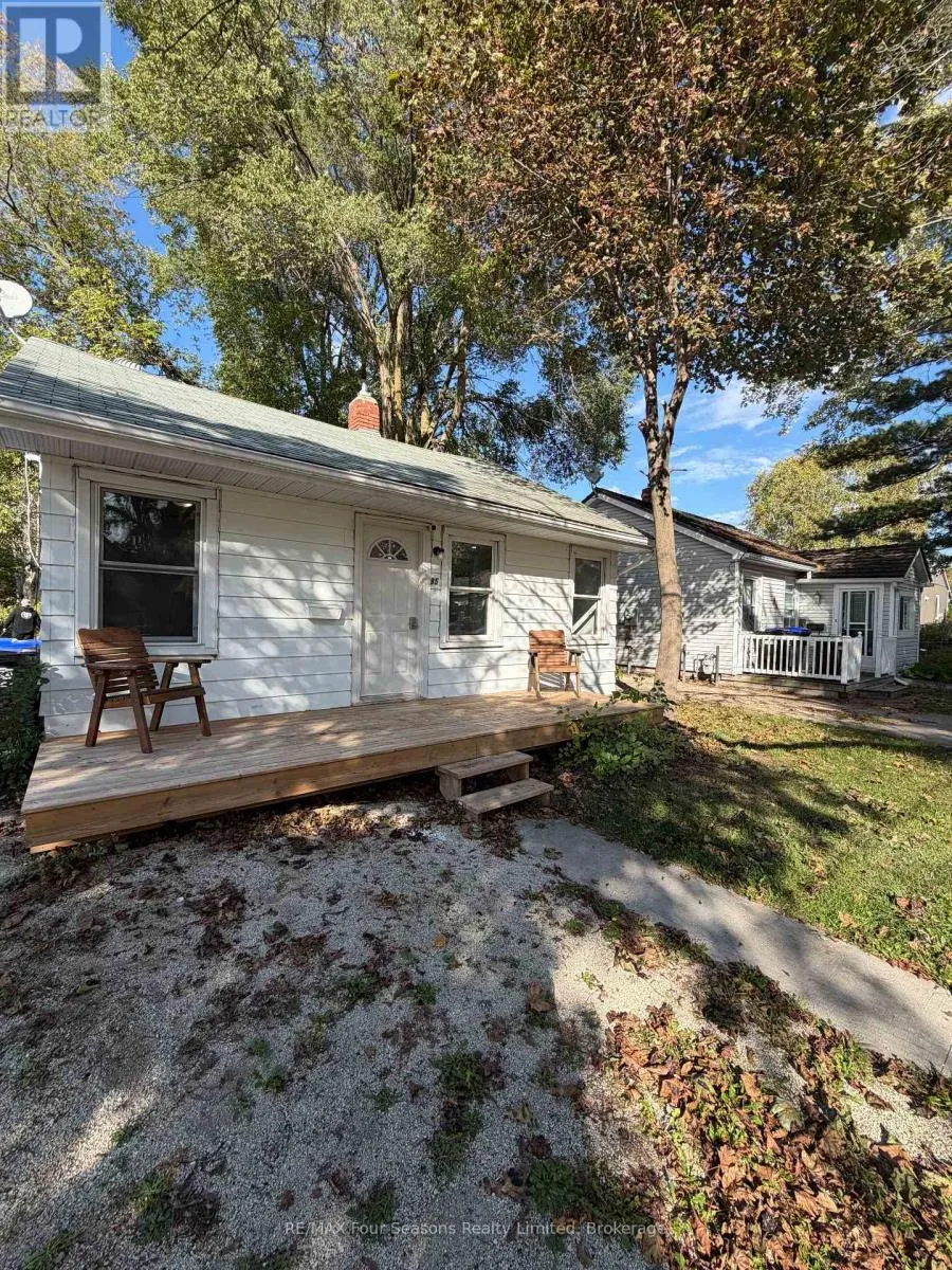 House for rent: 95 Eighth Street, Collingwood, Ontario L9Y 2C6