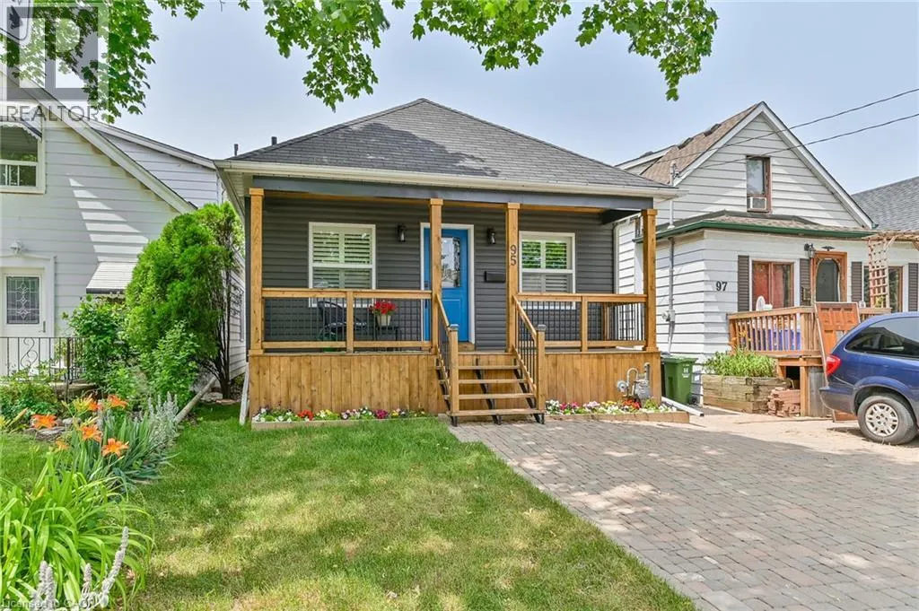 House for rent: 95 Houghton Avenue N, Hamilton, Ontario L8H 4L5