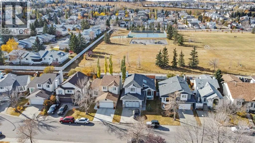 House for rent: 95 Macewan Meadow Way Nw, Calgary, Alberta T3K 3H9