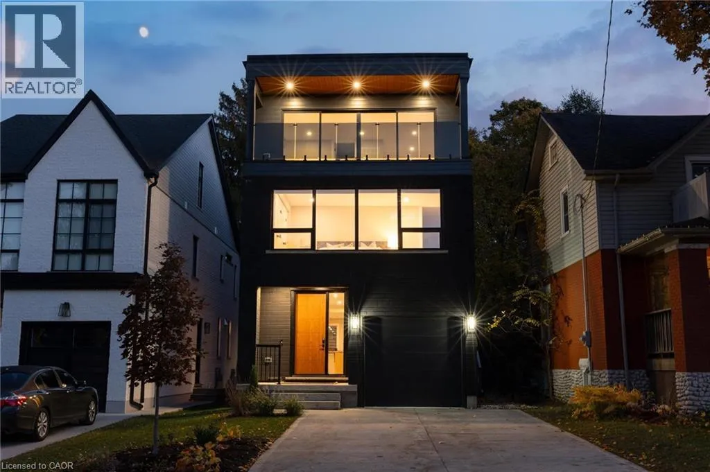 House for rent: 95 William Street W, Waterloo, Ontario N2L 1J6