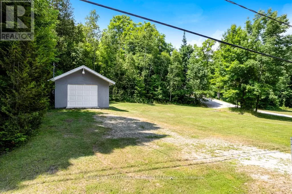 9531 509 Highway, North Frontenac, Ontario K0H 2J0