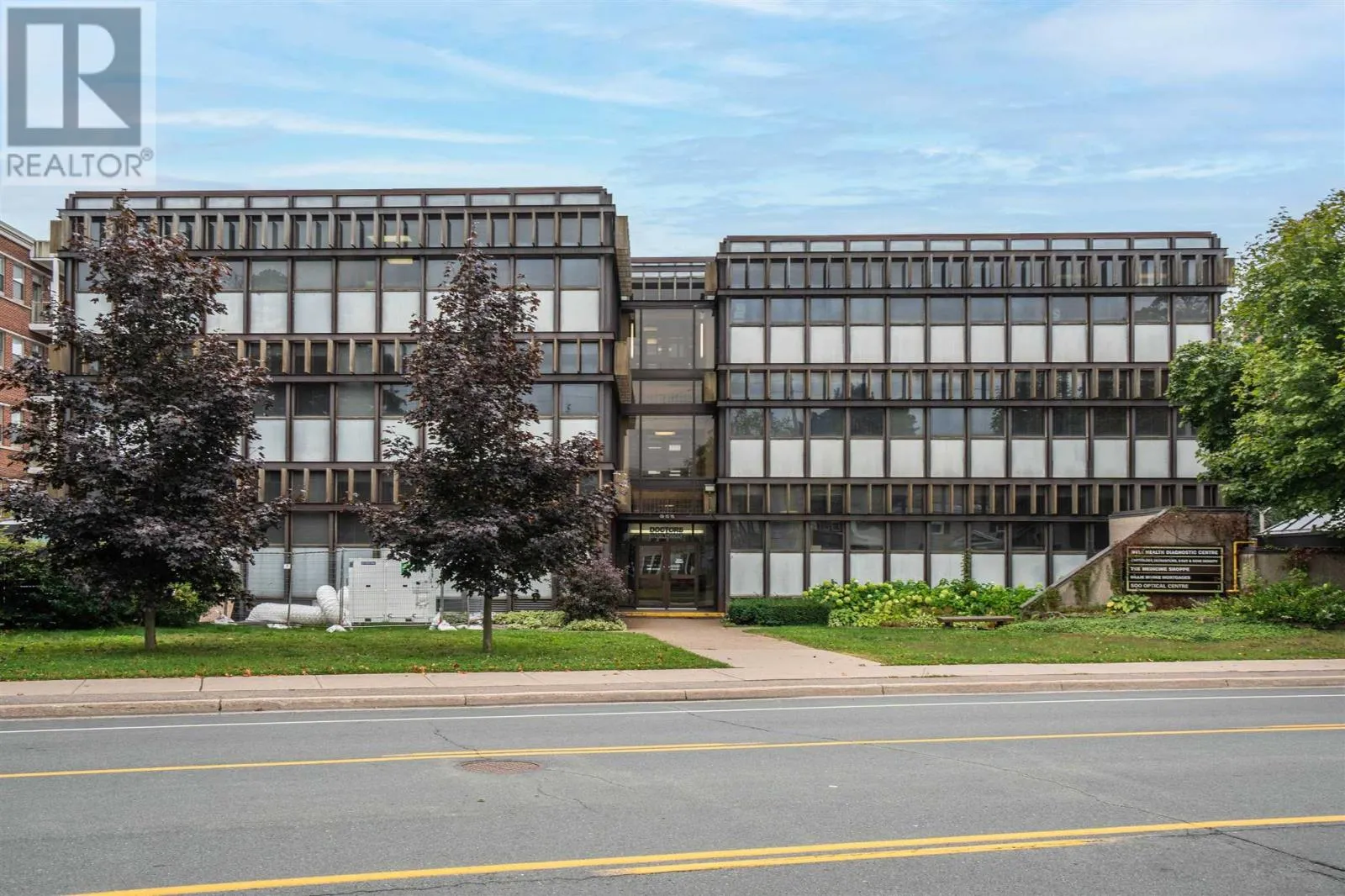 955 Queen St E # 100, Sault Ste. Marie, Ontario P6A 2C3