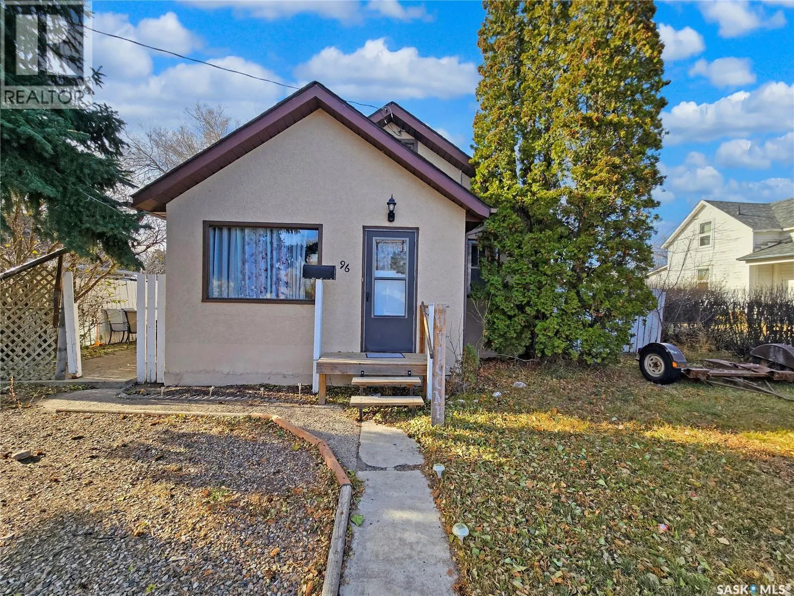 House for rent: 96 7th Avenue Ne, Swift Current, Saskatchewan S9H 2N1