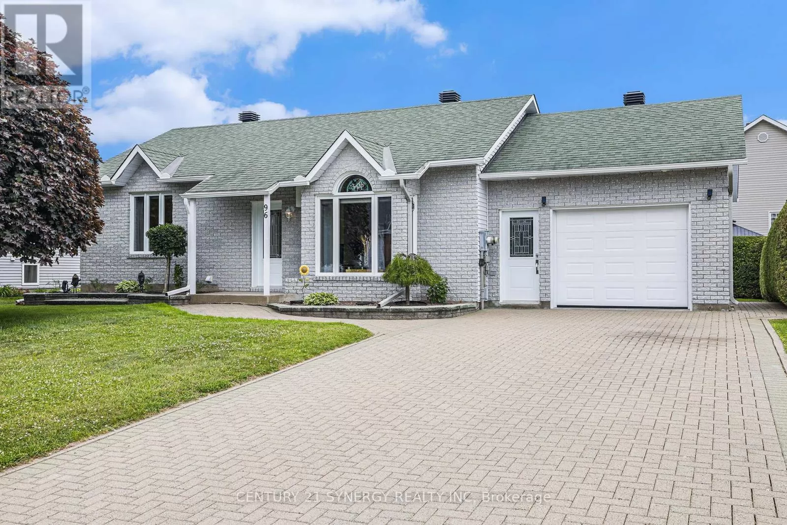 House for rent: 96 Alexandre Street, Alfred and Plantagenet, Ontario K0B 1A0