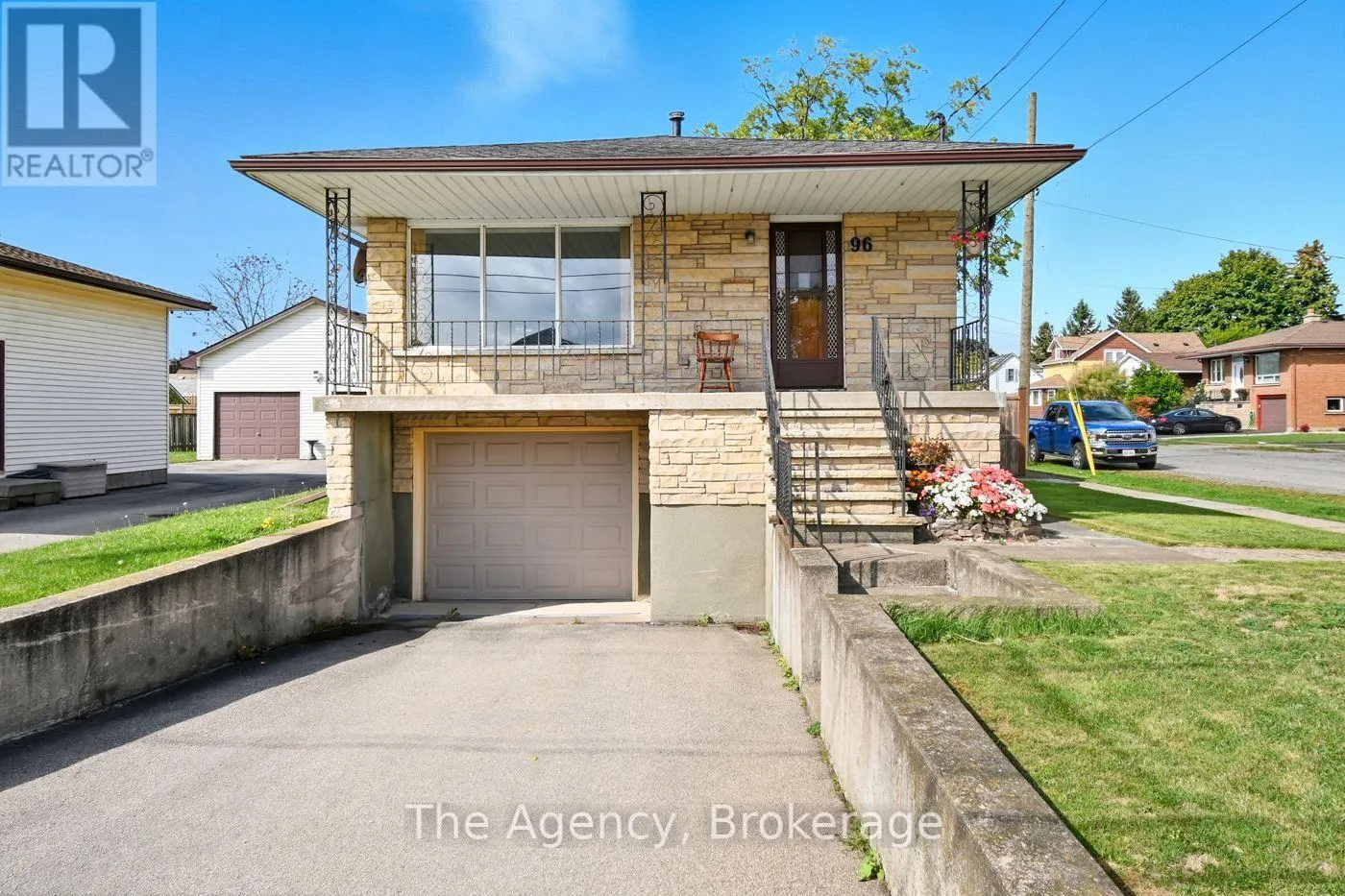 House for rent: 96 Elizabeth Street, Port Colborne, Ontario L3K 2B8