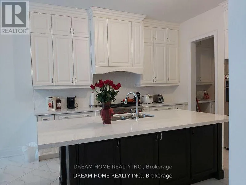 House for rent: 96 Hamster Crescent, Aurora, Ontario L4G 7B7