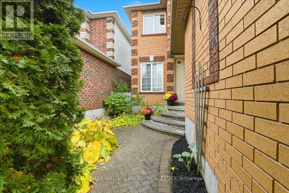 House for rent: 96 John Walter Crescent, Clarington, Ontario L1E 2W8