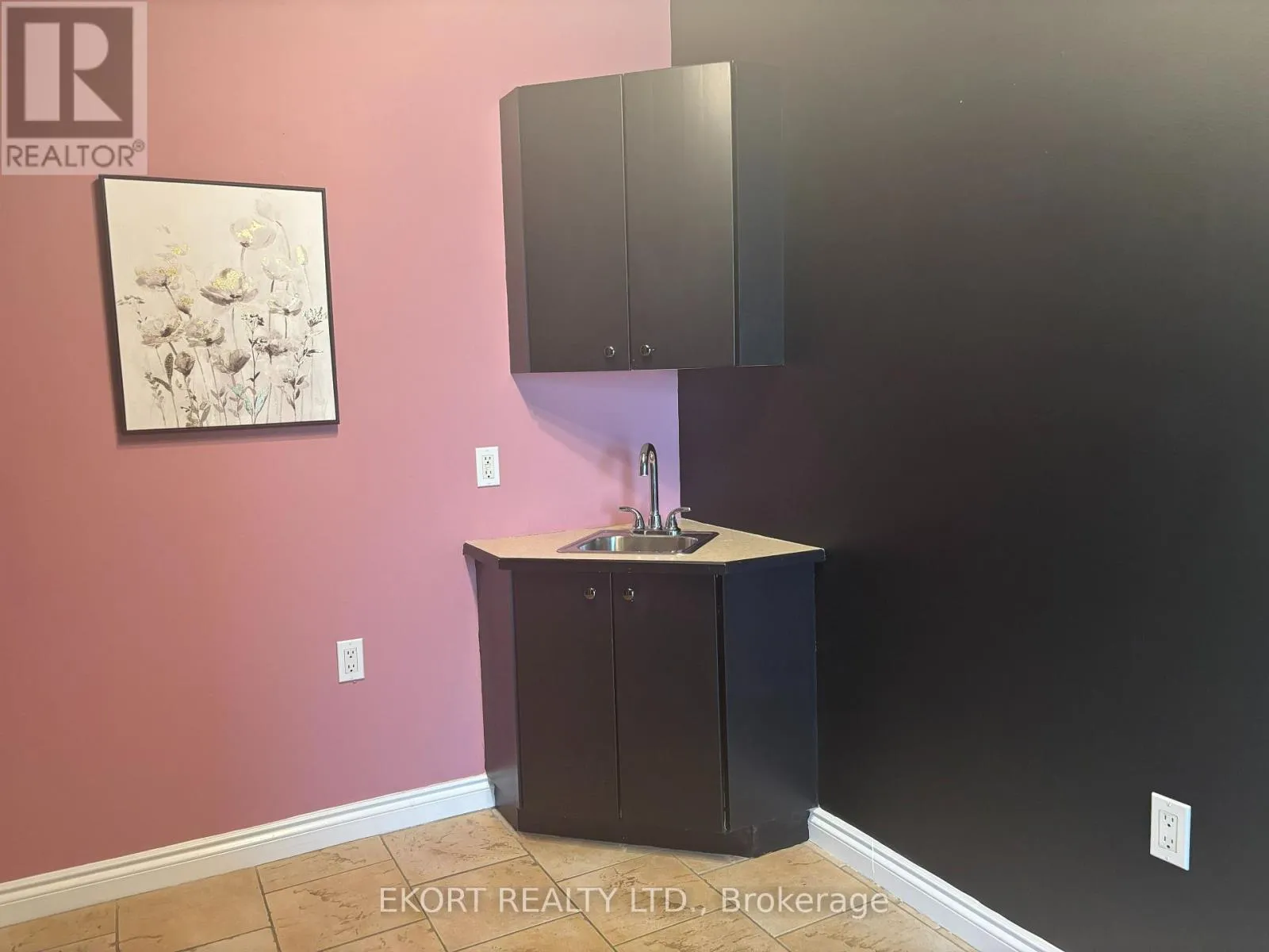 96 Pinnacle Street, Belleville, Ontario K8N 5Y5