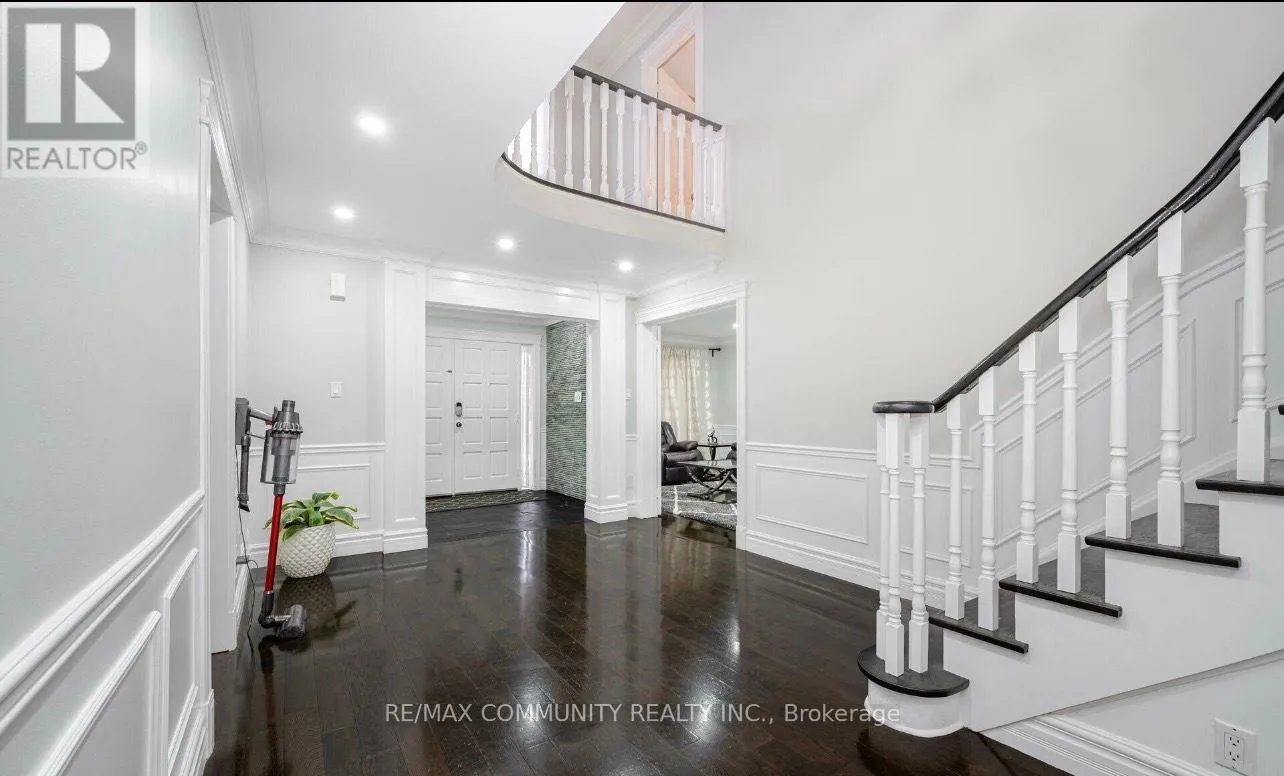 House for rent: 96 Zinnia Place, Vaughan, Ontario L4L 6G7