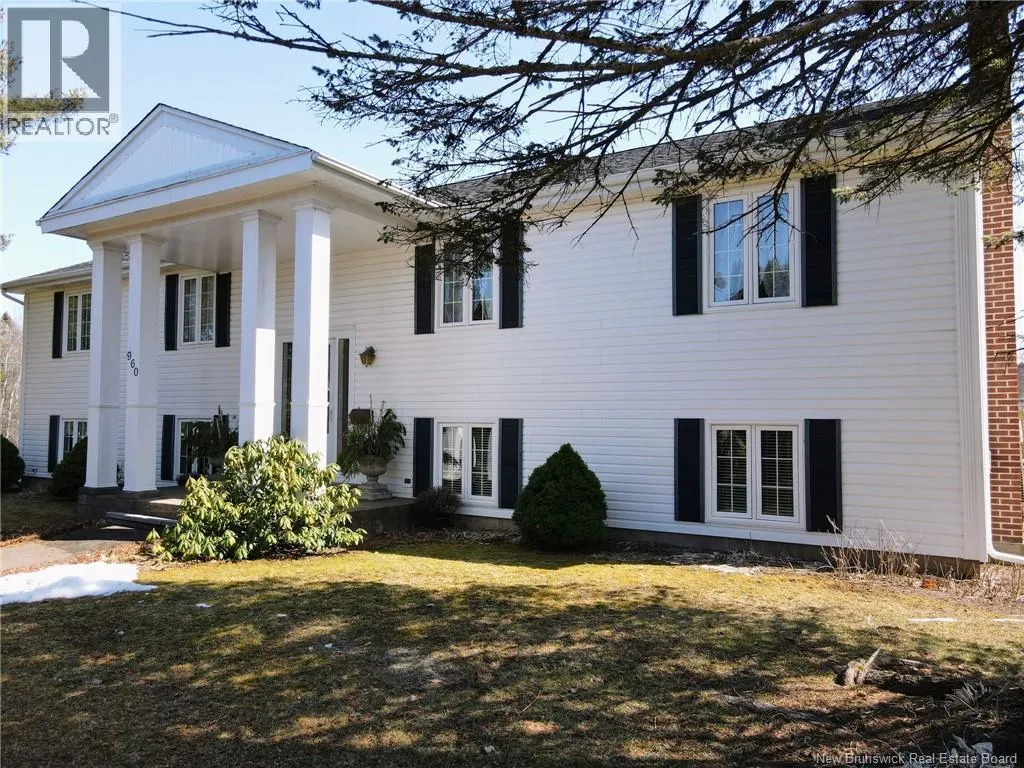 House for rent: 960 Shediac Road, Moncton, New Brunswick E1A 4X5