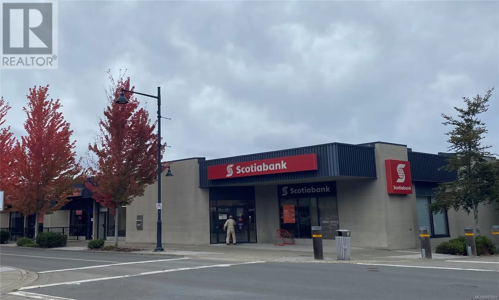 Commercial Mix for rent: 961 Alder St, Campbell River, British Columbia V9W 2R1