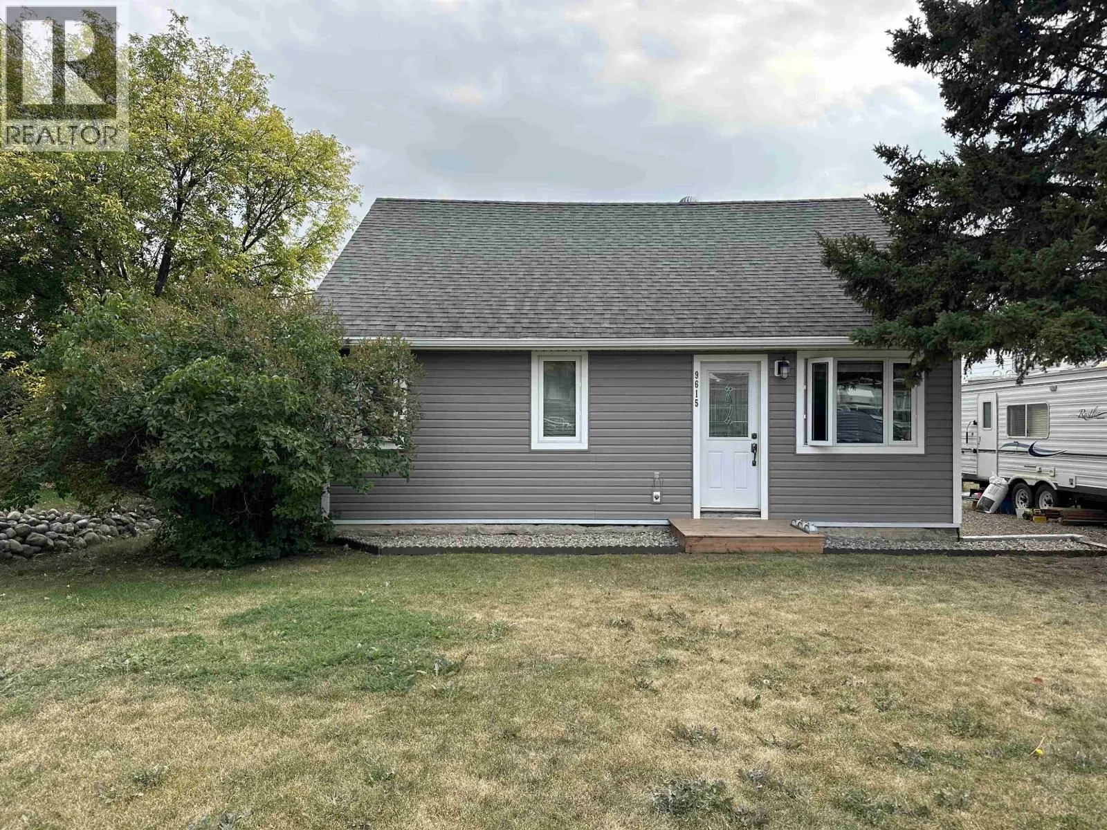 House for rent: 9615 97 Avenue, Fort St. John, British Columbia V1J 1N2