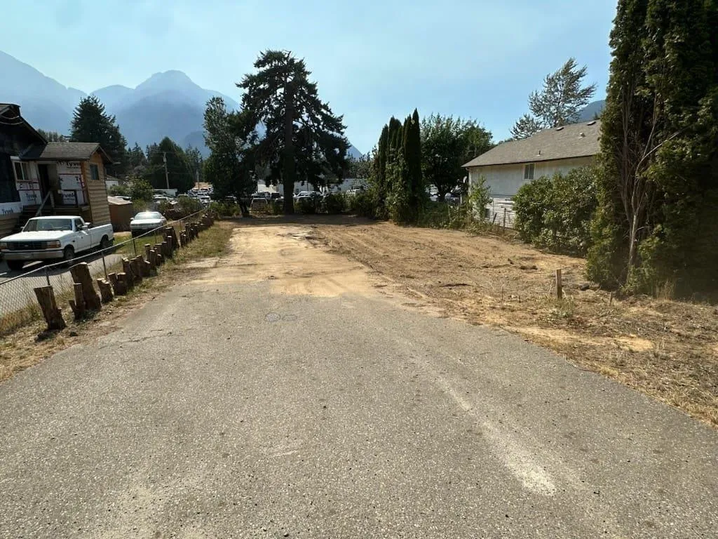 962 3rd Avenue|hope, Hope, British Columbia V0X 1L0