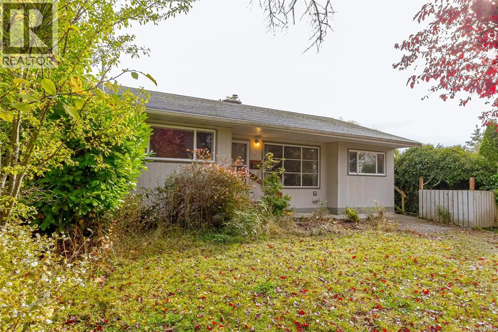 House for rent: 9675 Sixth St, Sidney, British Columbia V8L 2W3