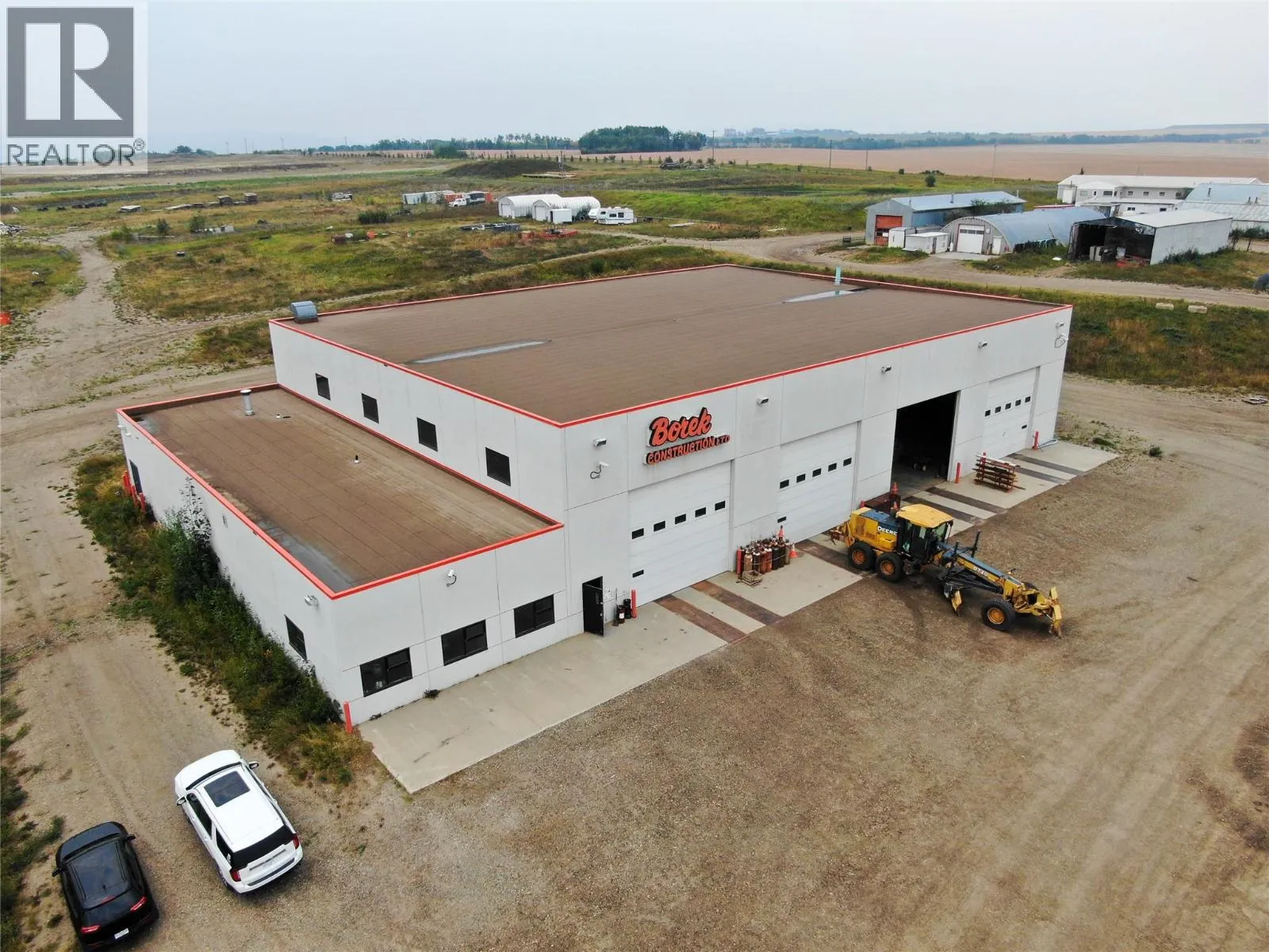 Other for rent: 9690 223 Road, Dawson Creek, British Columbia V1G 0C3