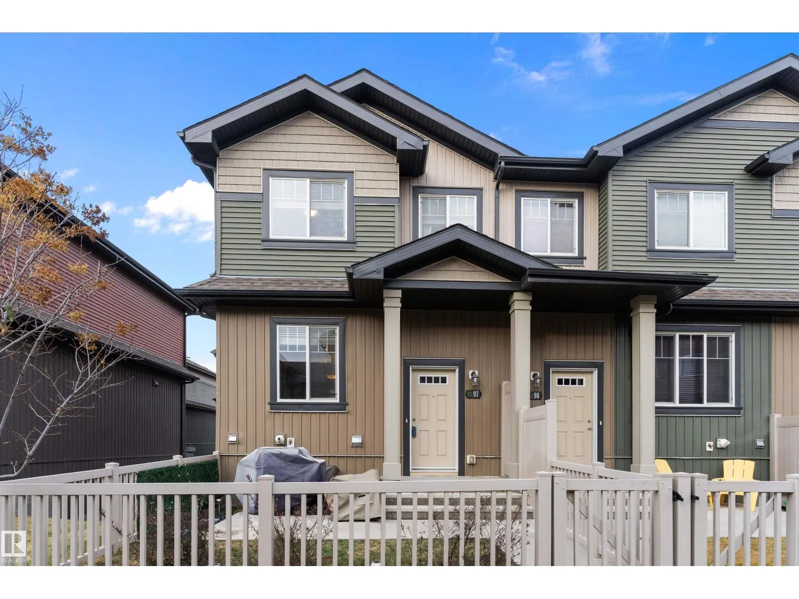 Row / Townhouse for rent: #97 3305 Orchards Li Sw, Edmonton, Alberta T6X 2H1