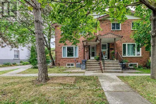 Row / Townhouse for rent: 97 Martin Street, Milton, Ontario L9T 2R3