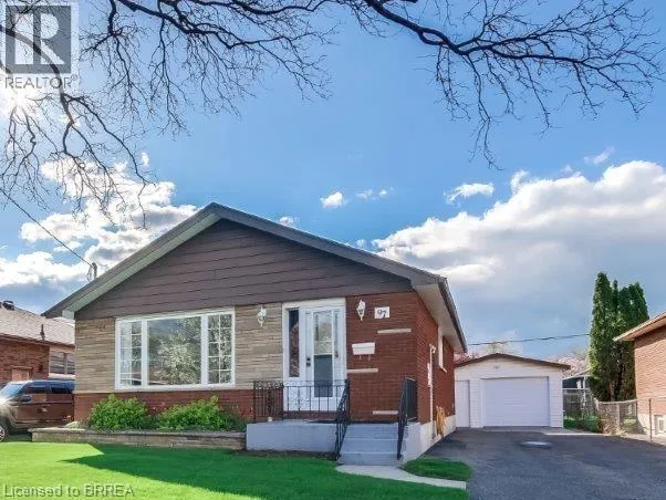 House for rent: 97 Seventh Avenue, Brantford, Ontario N3S 1B7