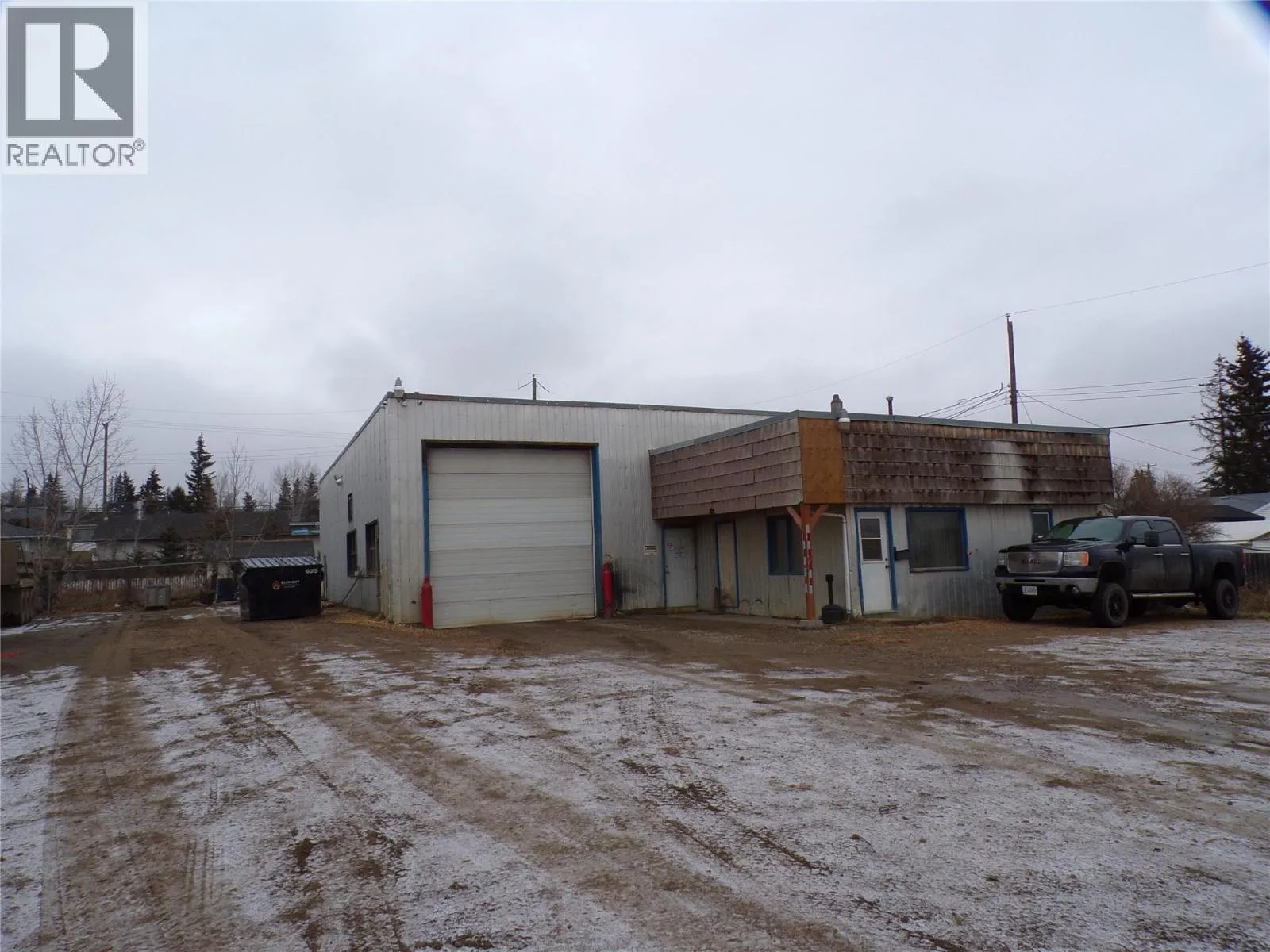 Other for rent: 9700 15 Street, Dawson Creek, British Columbia V1G 1N7
