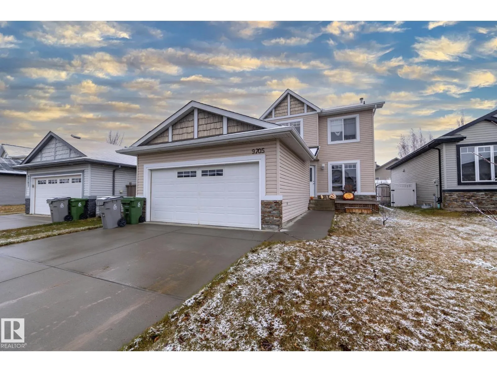 House for rent: 9705 88 St, Morinville, Alberta T8R 0C5