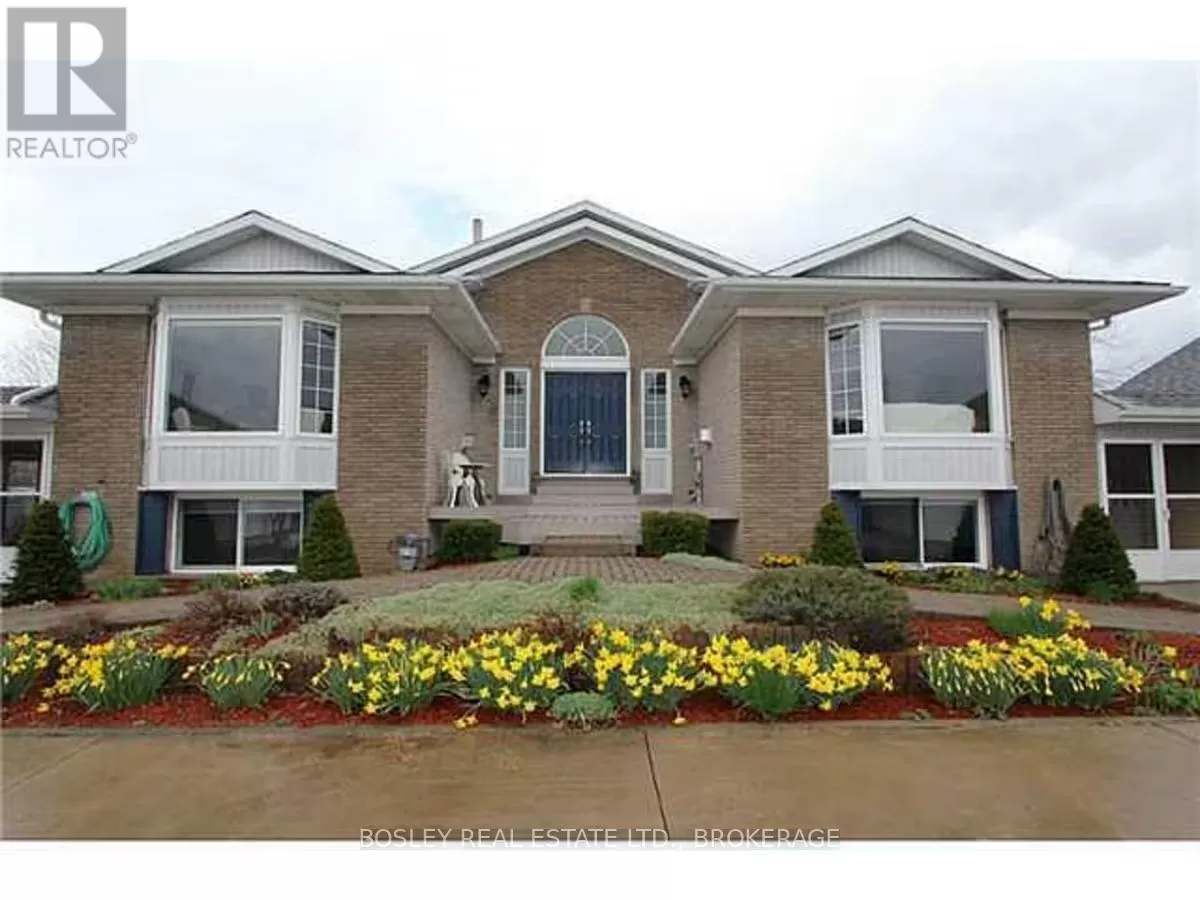 Duplex for rent: 972 Line 3 Road, Niagara-on-the-Lake, Ontario L0S 1J0