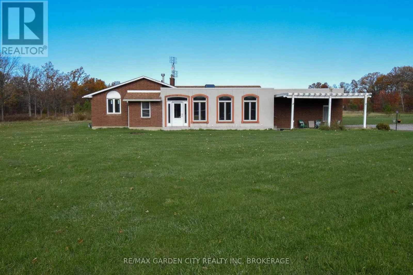 House for rent: 9735 Carl Road, Niagara Falls, Ontario L0S 1K0