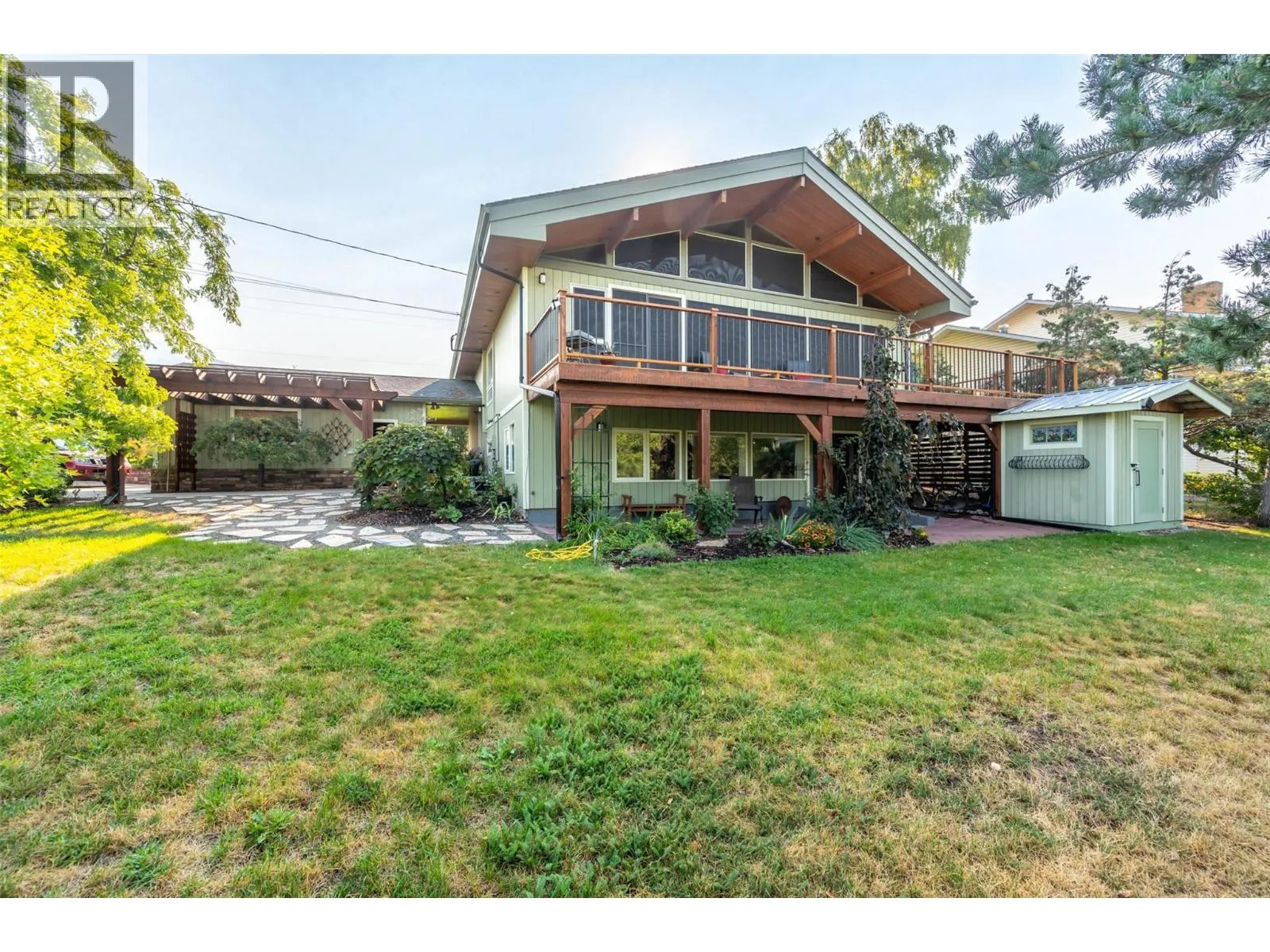 House for rent: 975 Heron Court, Oliver, British Columbia V0H 1T2