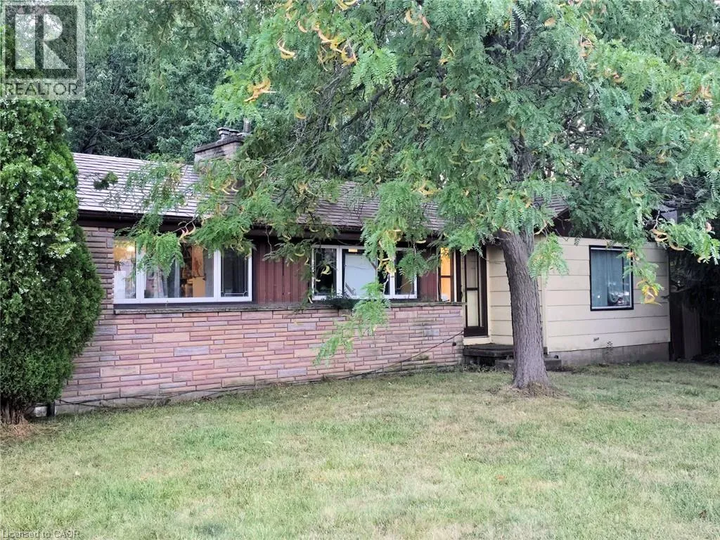 House for rent: 976 Stone Church Road E, Hamilton, Ontario L8W 1B1