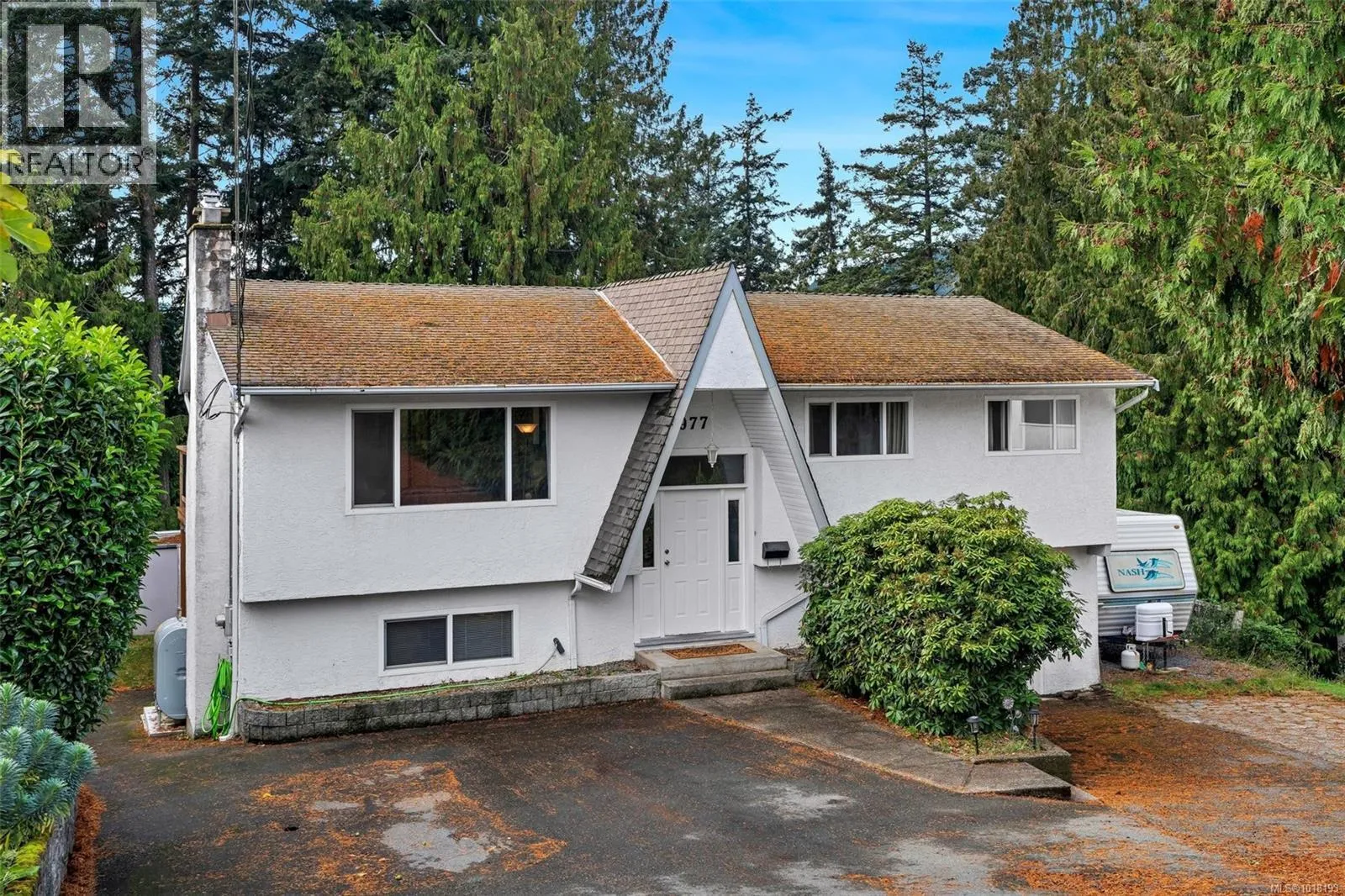 House for rent: 977 Weaver Pl, Langford, British Columbia V9C 3C2