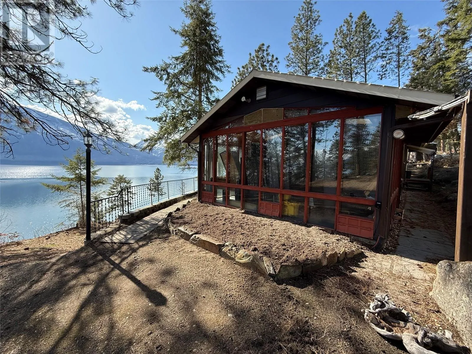 House for rent: 9779 3a Highway, Kuskanook, British Columbia V0B 1A1