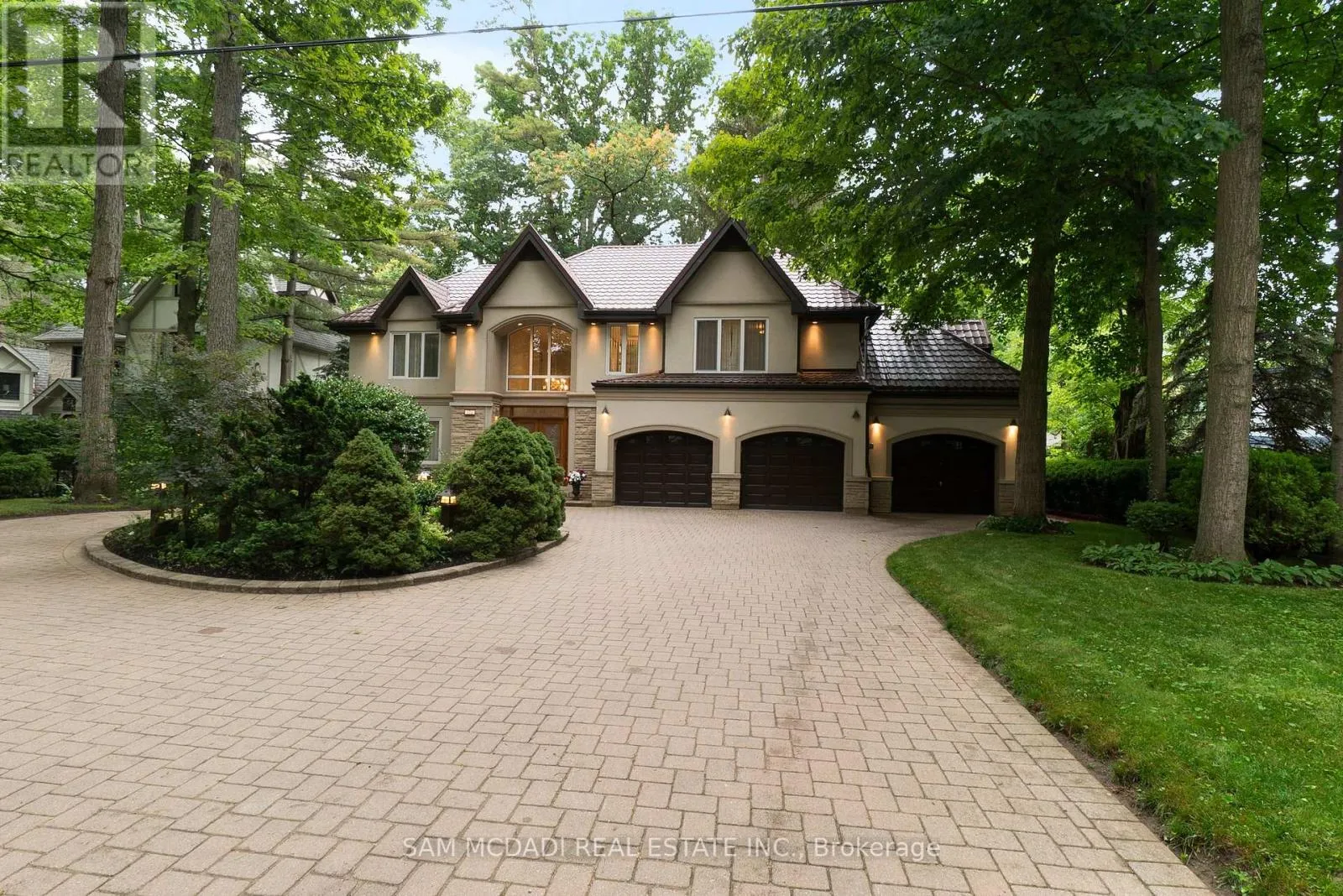 House for rent: 978 Tennyson Avenue, Mississauga, Ontario L5H 2Z1