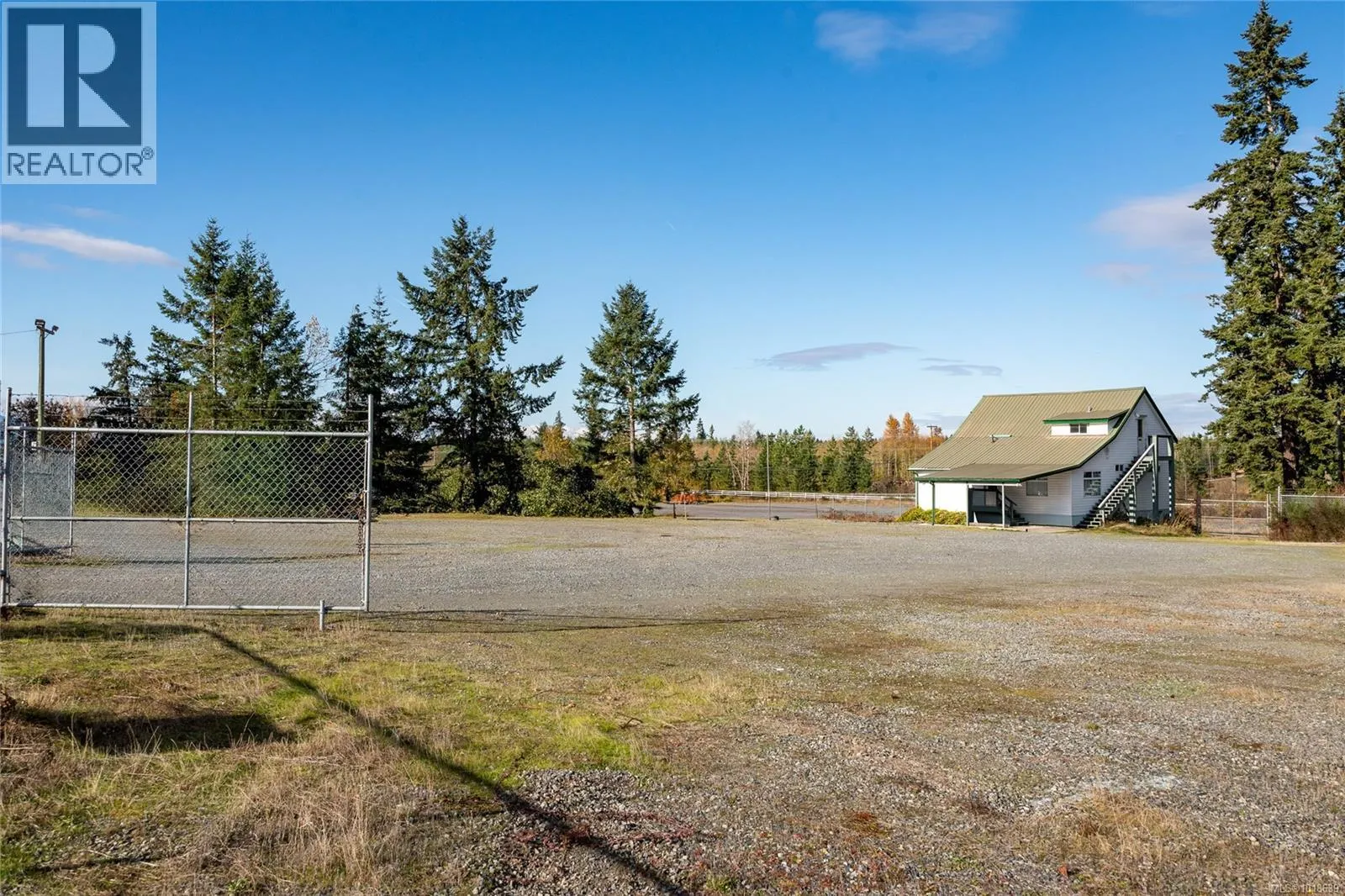 Commercial Mix for rent: 979 Shearme Rd, Coombs, British Columbia V0R 1M0