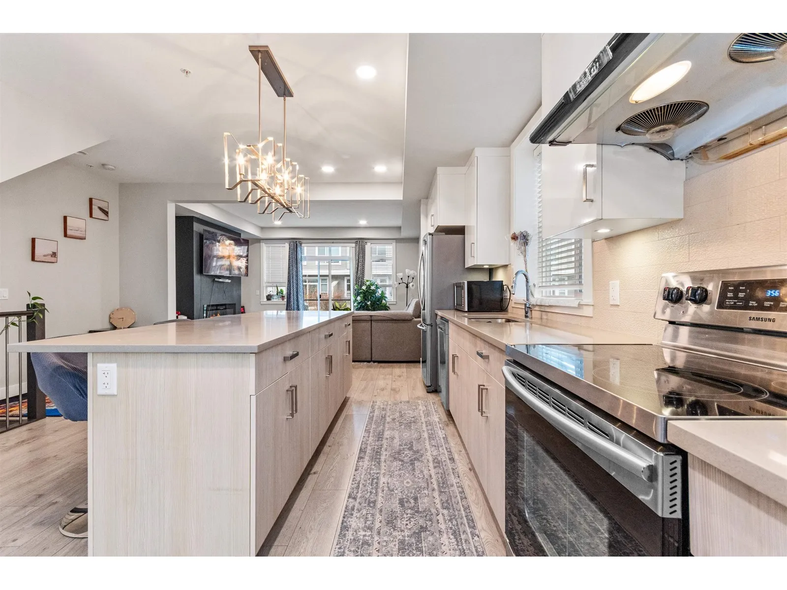 Row / Townhouse for rent: 98 8413 Midtown Way|chilliwack Proper South, Chilliwack, British Columbia V2P 0G7