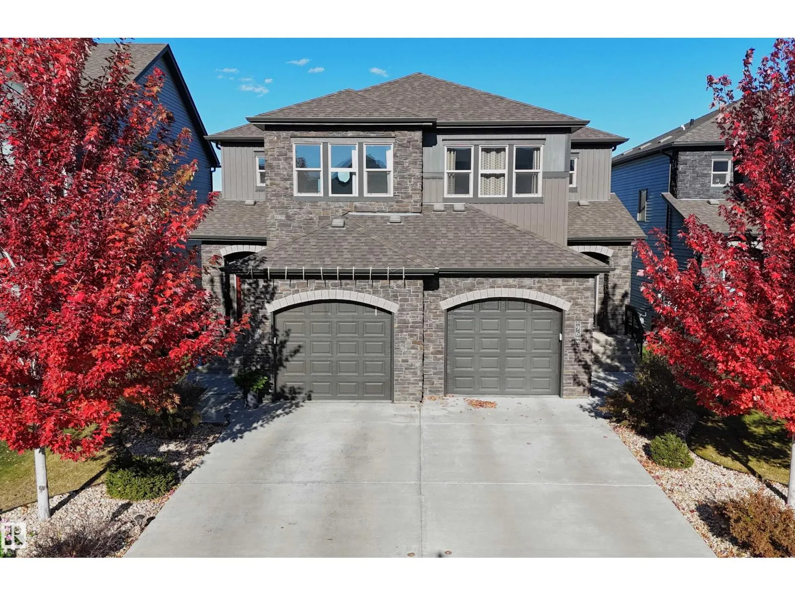 Duplex for rent: 98 Greenbury Cl, Spruce Grove, Alberta T7X 0L7