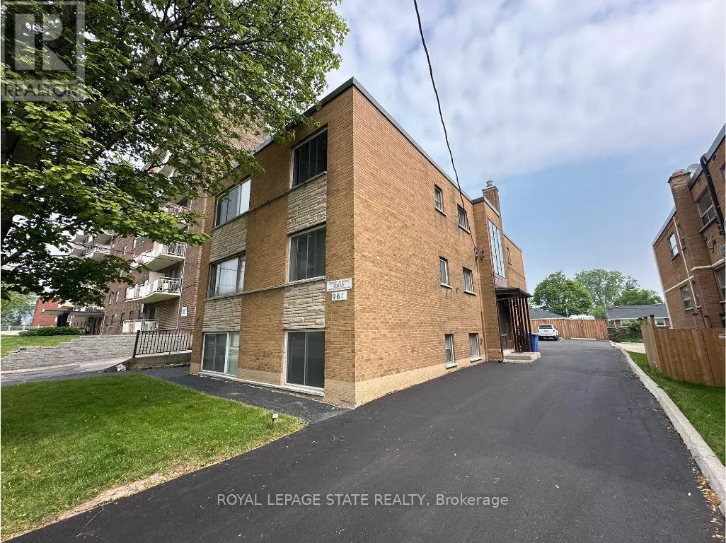 Other for rent: 981 Mohawk Road E, Hamilton, Ontario L8T 2R9