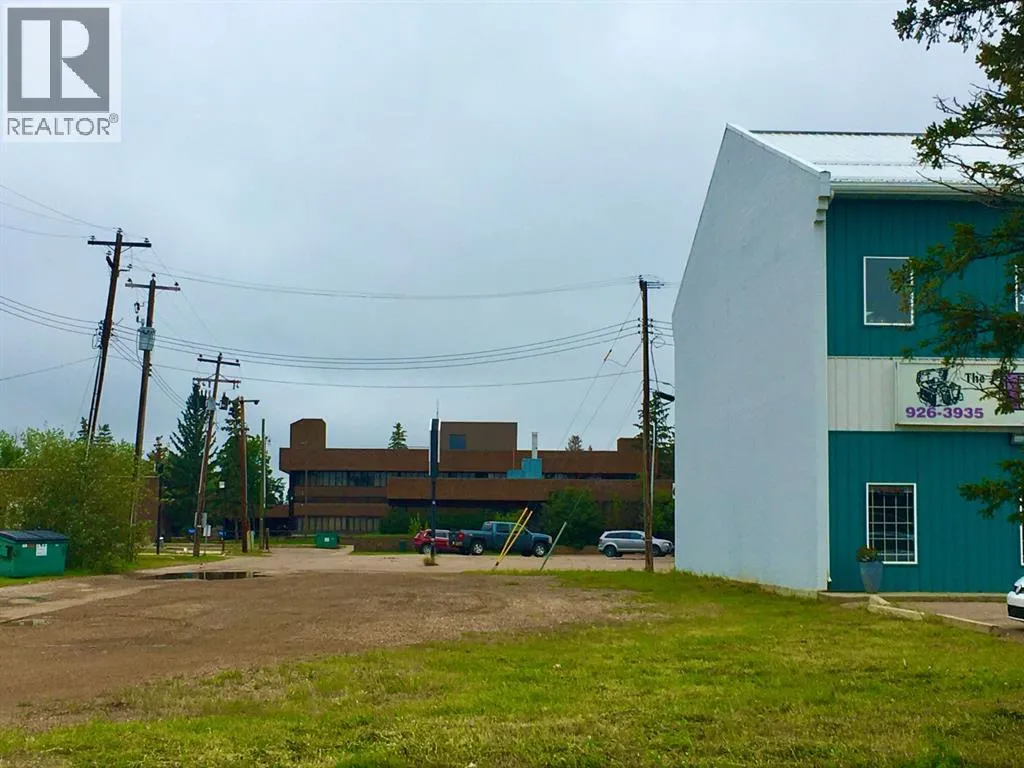 9816 100 Street, High Level, Alberta T0H 1Z0