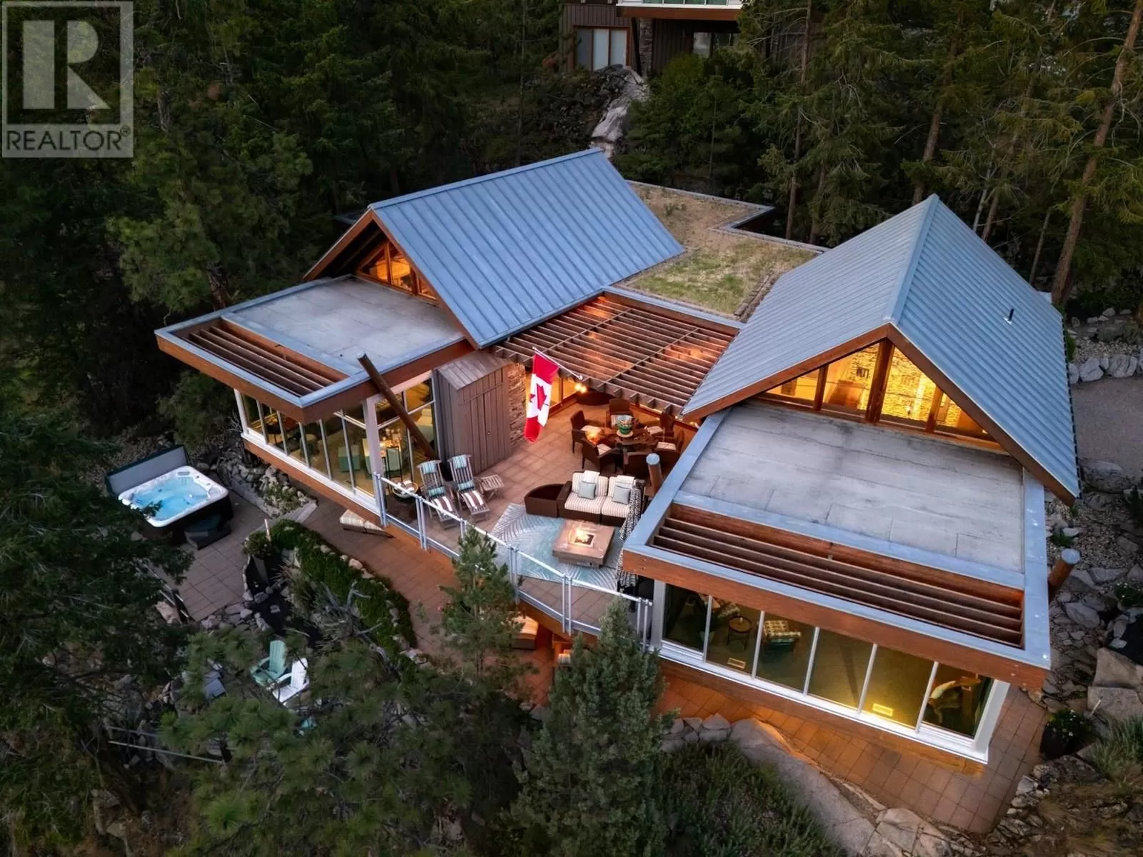 House for rent: 9845 Eastside Road Unit# 125 & 126, Vernon, British Columbia V1H 1Z2