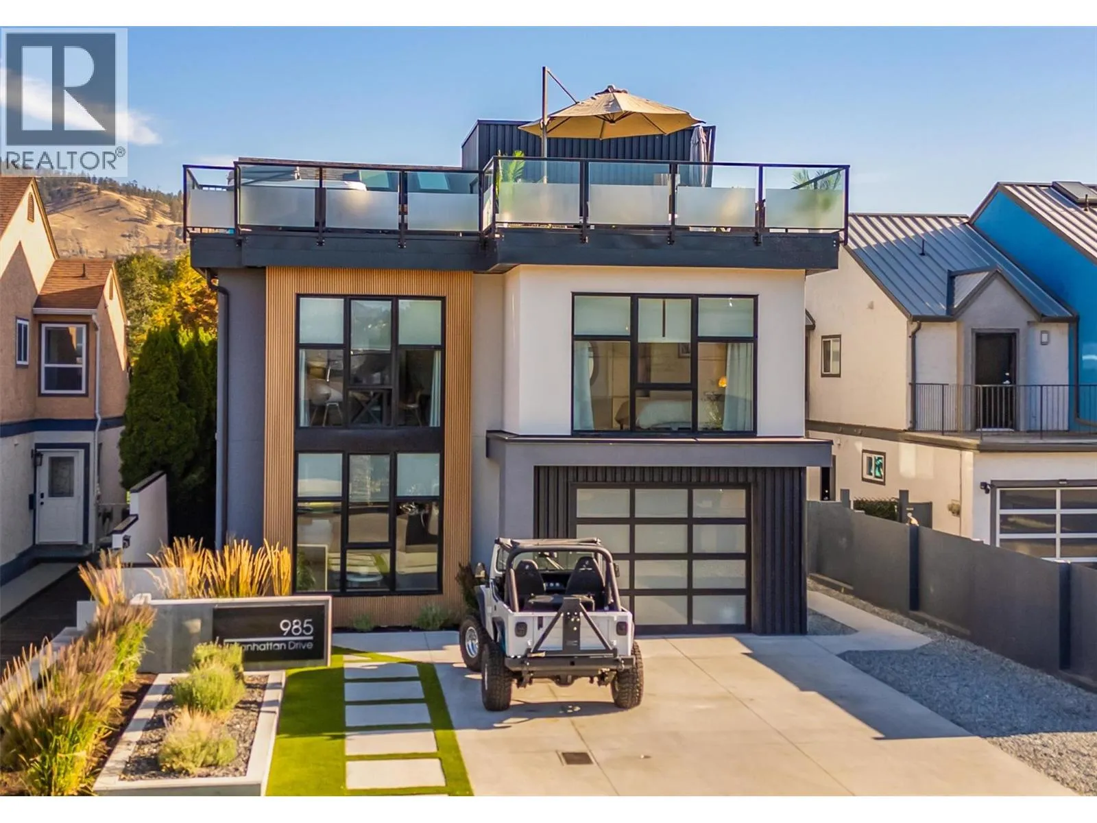 House for rent: 985 Manhattan Drive, Kelowna, British Columbia V1Y 1H7